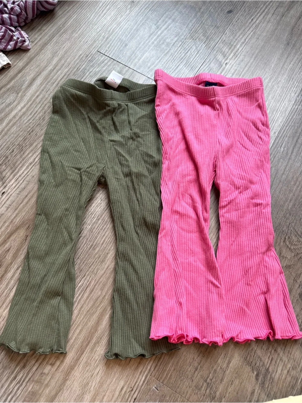 Old Navy Toddler Ribbed Flare Leggings Bundle | Olive Green & Pink